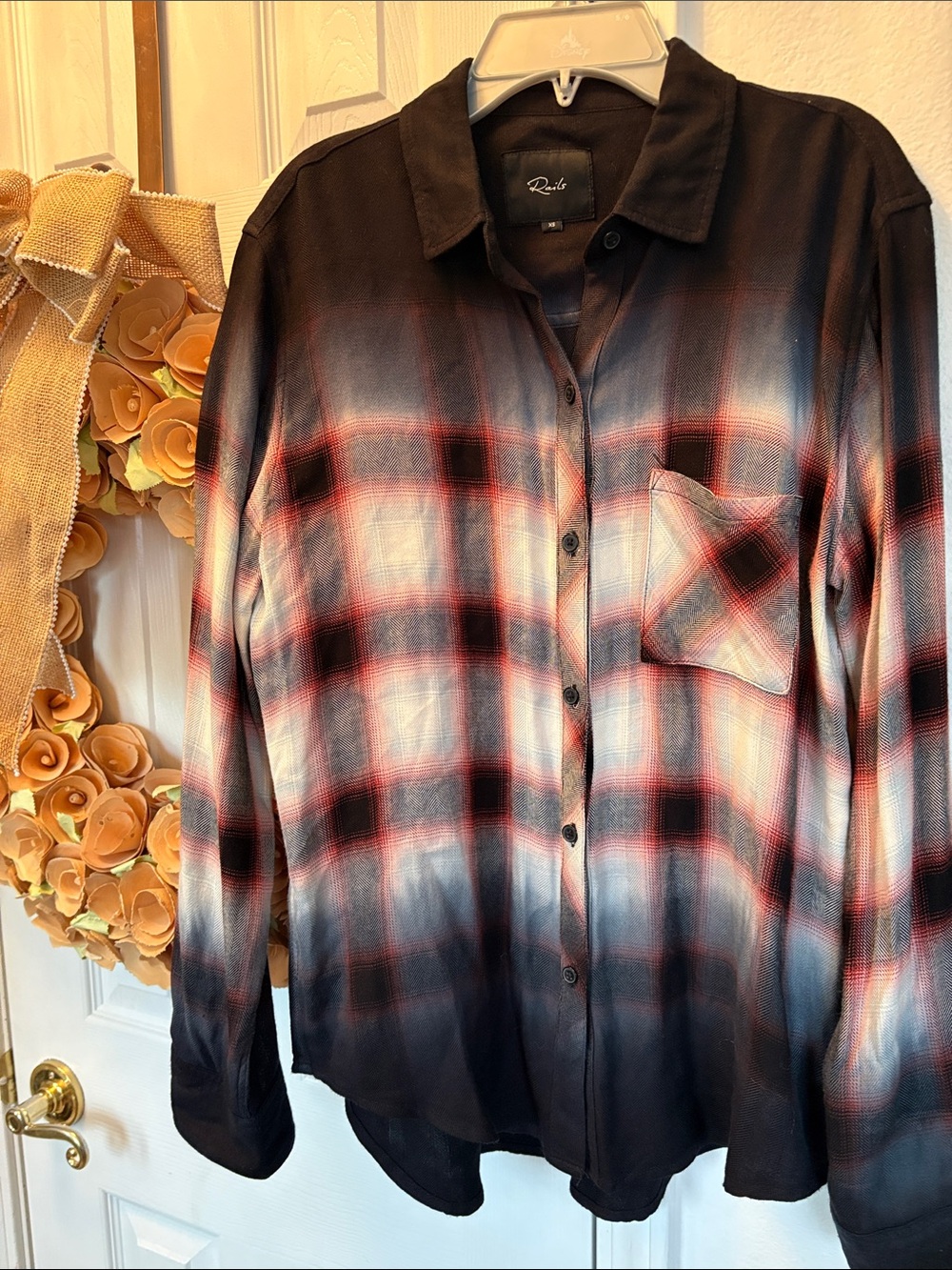 Rails Hunter ombré Plaid Button Down Shirt in sz S Ivory/Navy/red